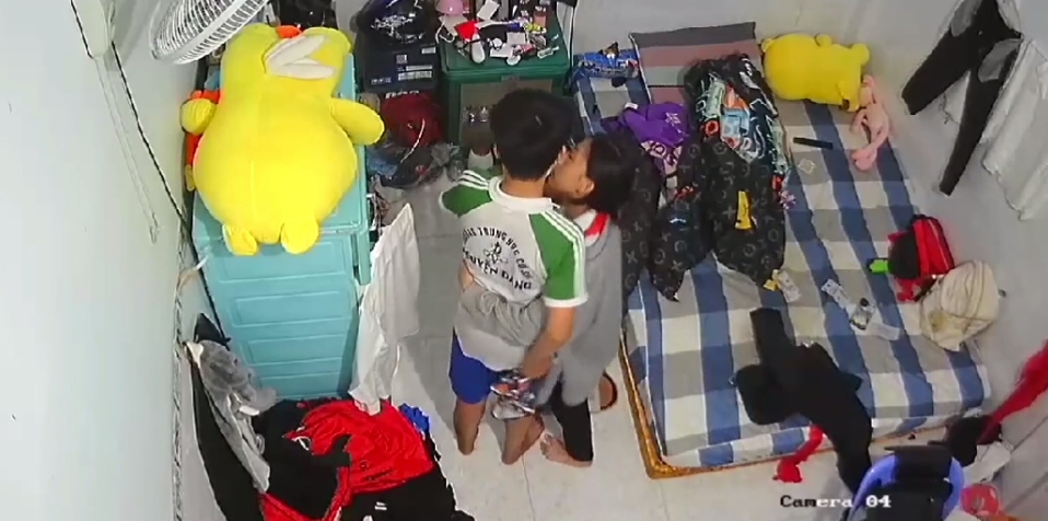 du-do-bang-cach-lay-lon-khi-den-nha-choi