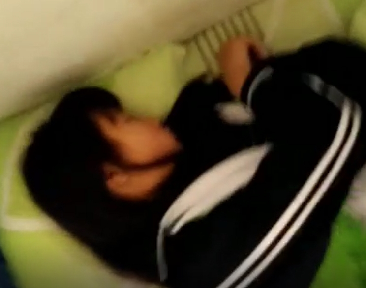 hiep-ban-hoc-sung-suong-khi-sang-nha-choi